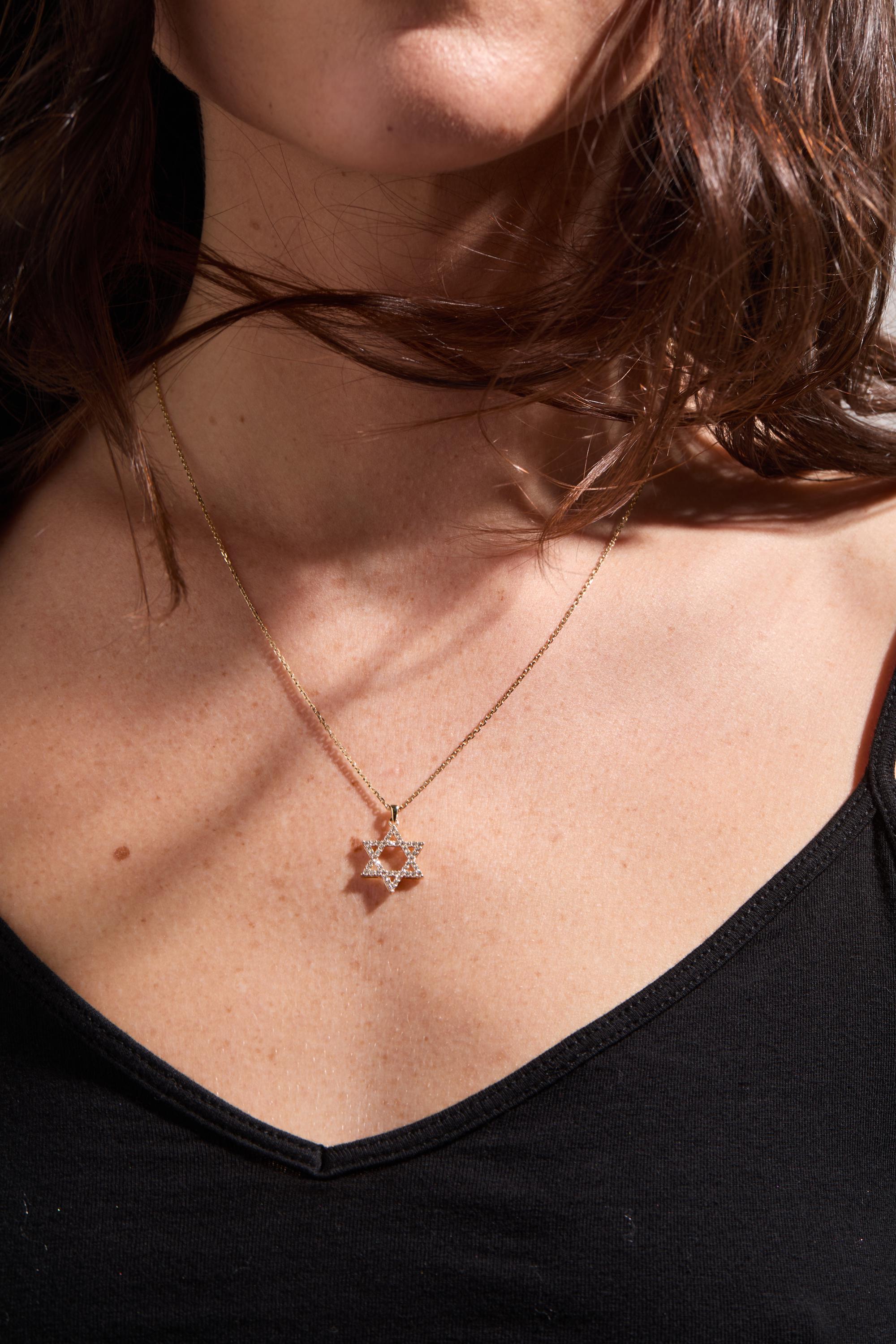 14Kゴールドのダビデの星ネックレス：ラボグロウンダイヤモンド