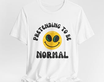 Smiley Face Graphic Tee, Fun Comfortable T-Shirt, Gift for Friends, Relaxed Casual Wear, Birthday Celebration Style, Everyday Humor Apparel