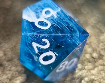Juego de dados de rol azul océano, dados de resina hechos a mano con musgo marino, temática oceánica para DnD.