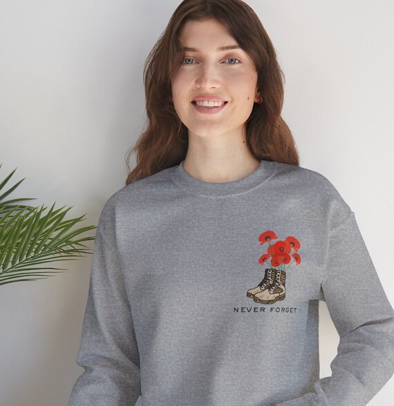 NEVER FORGET POPPY, Unisex Heavy Blend™ Crewneck Sweatshirt