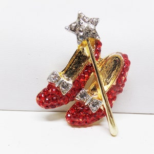 Red Crystal Ruby Slippers No Place Like Home Dorothy&#39;s Shoes Brooch Pin