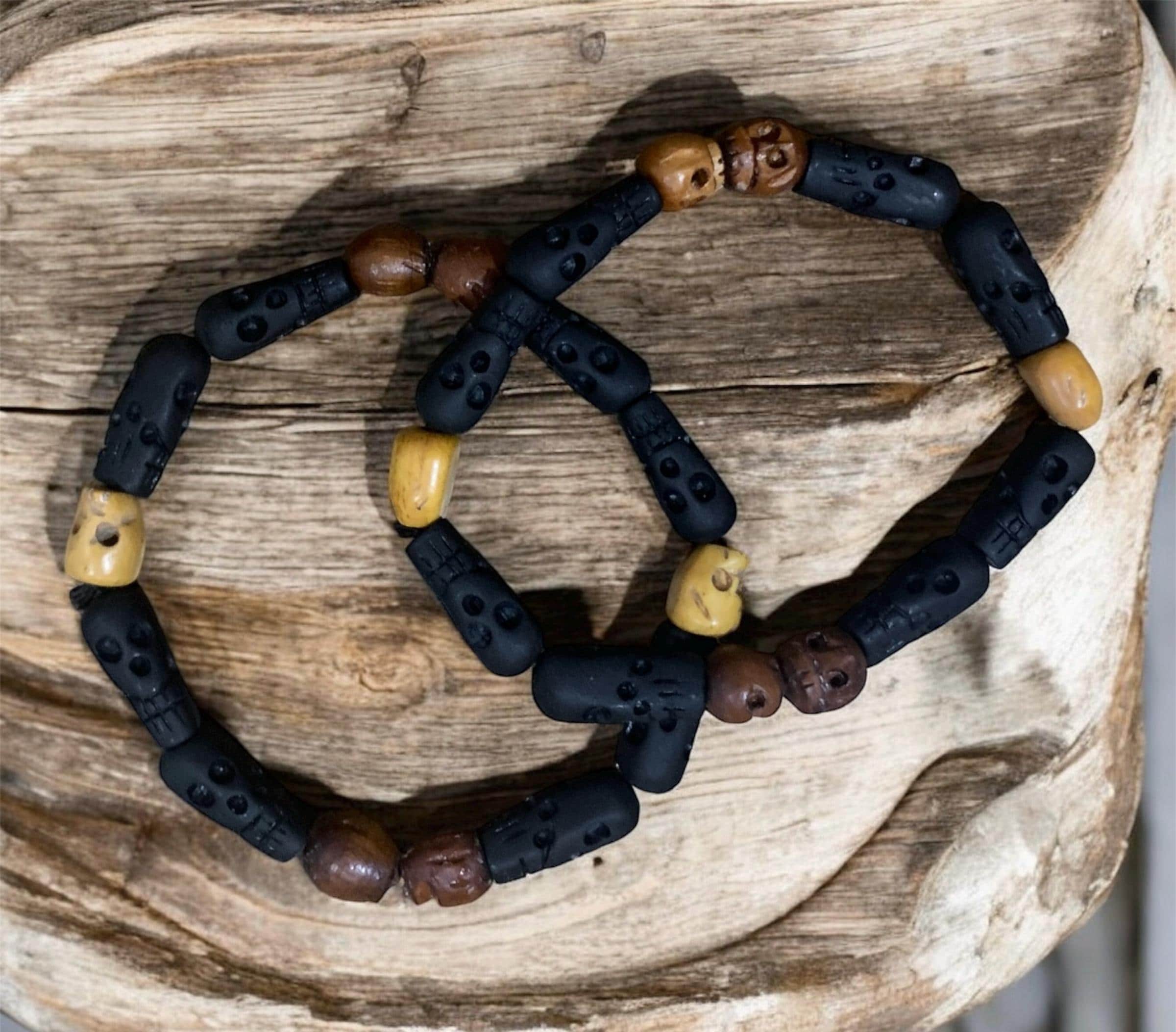 Supernatural Deans Bracelet Skull brown black beige