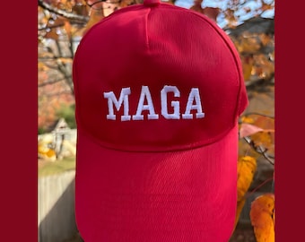Gorra roja MAGA Snapback: regalo republicano bordado