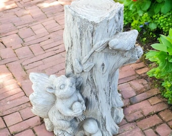 Stone squirrel figure, Outdoor woodland stump, Yard decor, Squirrel with tree stump, Wild animal sculpture, Garden decoration, Squirrel art