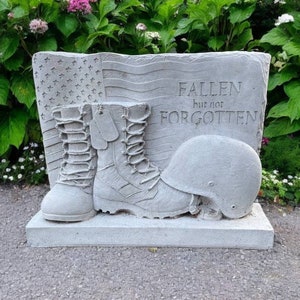 Stone soldier memorial statue, Concrete military decoration for backyard or patio, Cement fallen soldier cement gift, Army veteran sculpture
