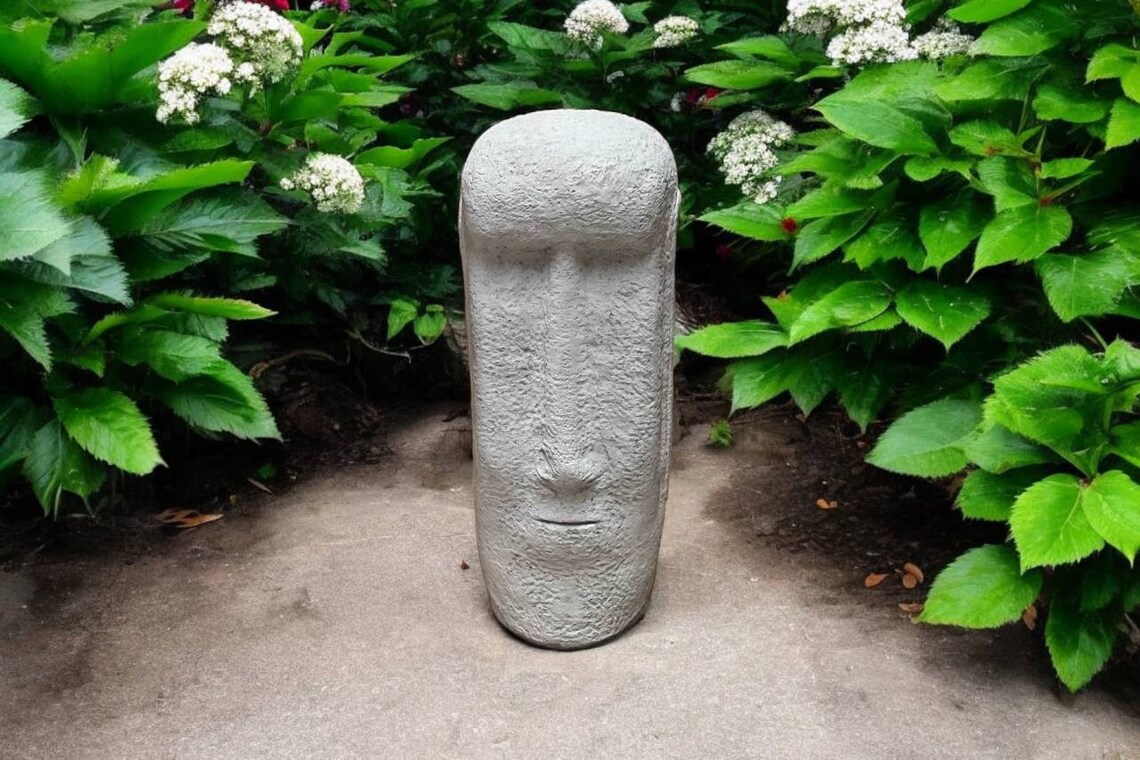 Massive Easter Island Head Sculpture, Concrete Moai Head Style ...