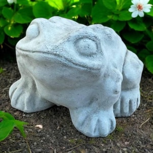 Garden frog figure, Stone toad sculpture, Beton animal figure, Outside frog decoration, Concrete toad art, Yard frog ornament