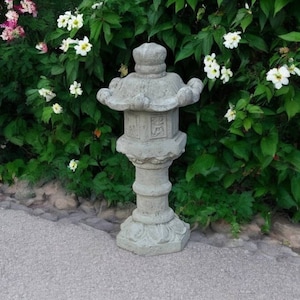 Detailed Asian lantern statue, Stone pagoda ornament, Cement Japanese lantern style figurine, Solid zen statuary for garden decoration