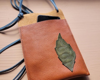 Leather Crossbody Phone pouch| Veg Tan bag | Woodland Leather | Ramble No.5224