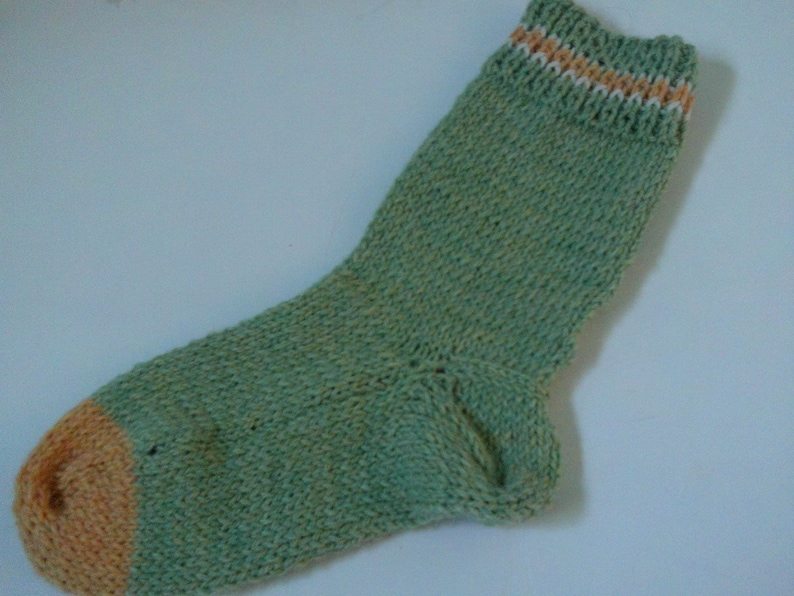 Hand Knit Alpaca Wool Socks Women,s Medium 7-9 Spring Green /& Daffodil Yellow FREE Shipping Offer