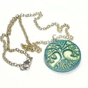 Tree of Life Necklace Handmade Polymer Clay Miracle Tree Pendant Yggdrasil Necklace 画像 2