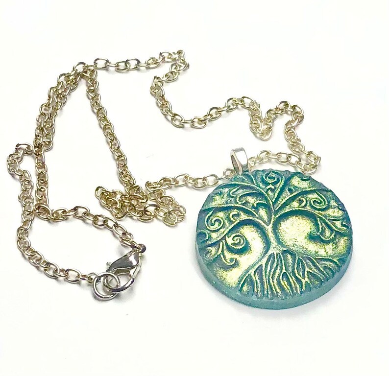 Tree of Life Necklace Handmade Polymer Clay Miracle Tree Pendant Yggdrasil Necklace 画像 2