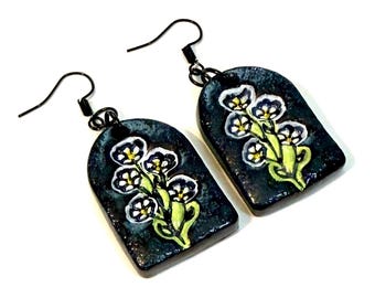 Handmade Polymer Clay Flower Earrings - Black White Botanical Jewelry
