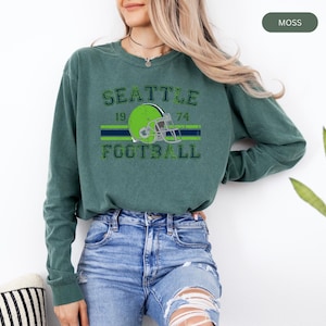 Distressed Seattle Football Shirt Comfort Colors Seahawks Football Crewneck Retro Seahawks Shirt for Seattle Seahawks Football Fan Gift