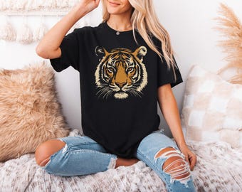Tiger Tshirt, Vintage Tiger Tee, Retro Tiger Shirt, 90s Animal Gift for Tiger Lover, Wild Cat Tee, Retro Jungle Safari Tiger Graphic Shirt