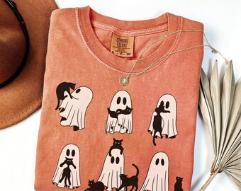 Ghost Cat Shirt, Comfort Colors® Cat Ghost T-Shirt, Cute Cat Lovers Shirt, Retro Ghost Halloween, Halloween Cat T-shirt, Spooky Season Gift