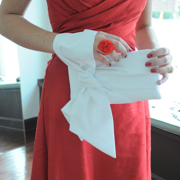 White Bridal Clutch - Elle Jane Clutch in white satin, Wedding big bow purse, Bride Bag, Wedding day fashion accessory