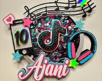 TikTok cake topper shaker, TikTok birthday party, TikTok decorations, Social Media Birthday party