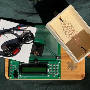 Fibonacci Scalar Wave or Rodin Coil with Adjustable Schumann Sine Wave device