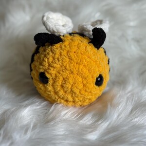 Crocheted Bee Plushie, Handmade Amigurumi Bee Toy, Bumblebee Gift, Crocheted Bumblebee Plushie, Handmade Gift, Gift For Bee Lover