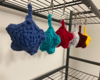 Llaveros de estrellas (inspirados en la manta sorpresa de la gira FMLT de Halsey)