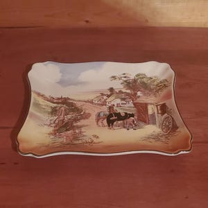 Royal Doulton &#39;Rustic England&#39; Scalloped Serving Dish