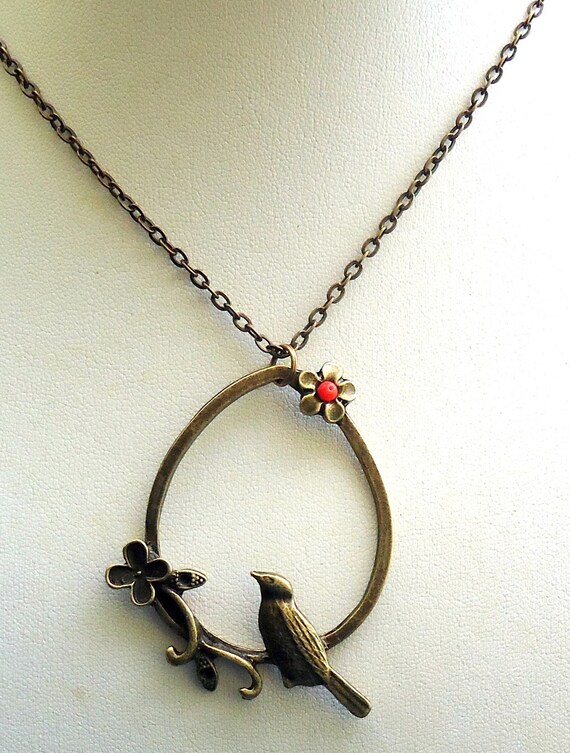 Download Items similar to Bird Necklace on Etsy