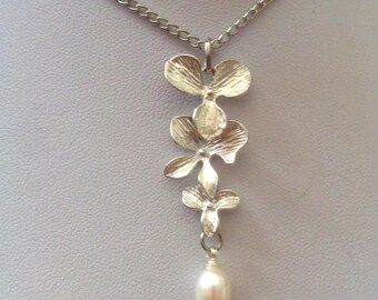 Matte Silver Necklace, Silver Orchid Necklace Orchid Necklace, SALE Fresh Water Pearl Necklace, Bridesmaid Necklace, Wedding Jewelry