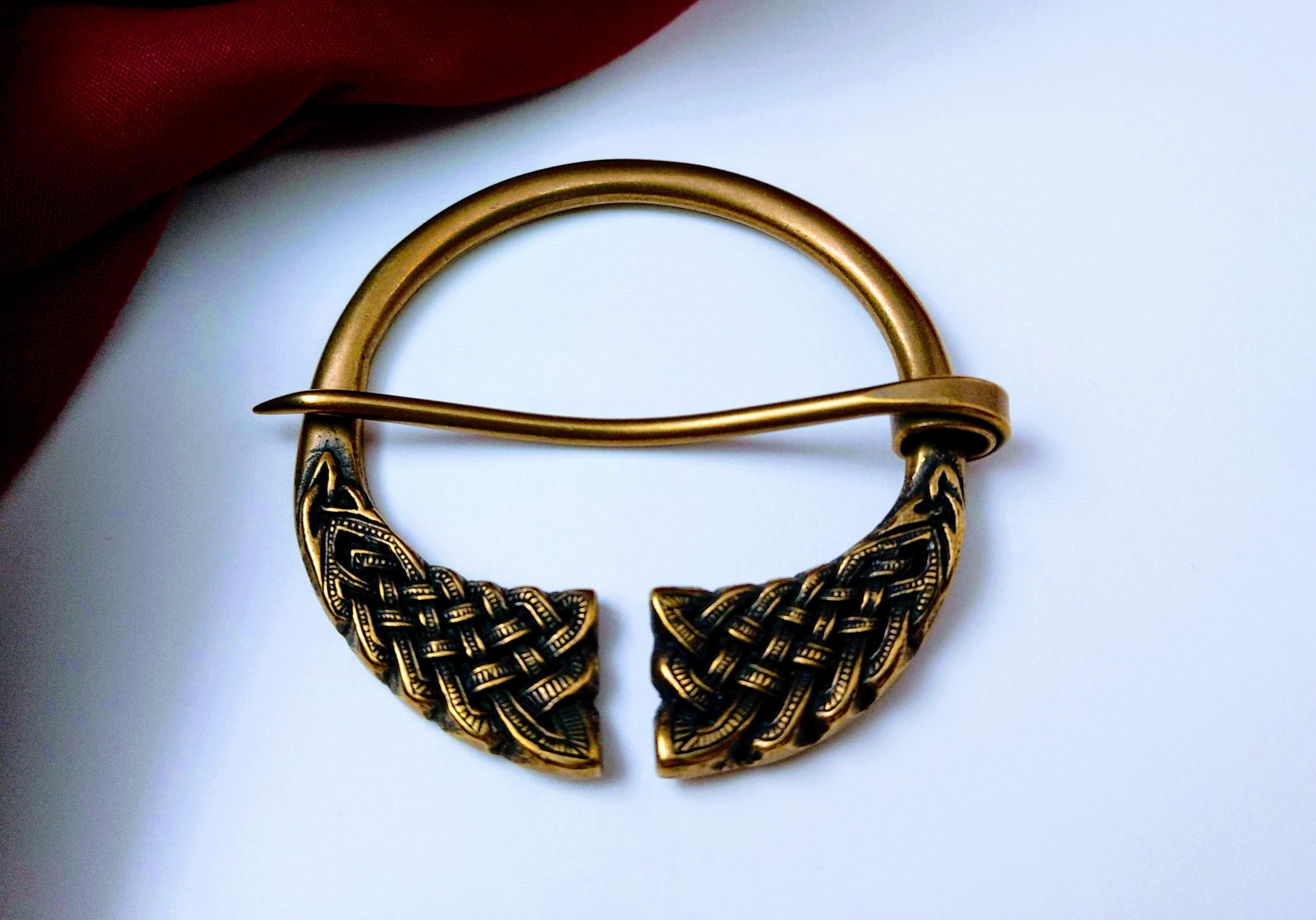 Viking Saxon Bronze Penanular Brooch Cloak Pin 
