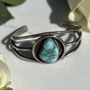 Vintage Sterling Silver Turquoise Cuff Bracelet with Beautiful Stone