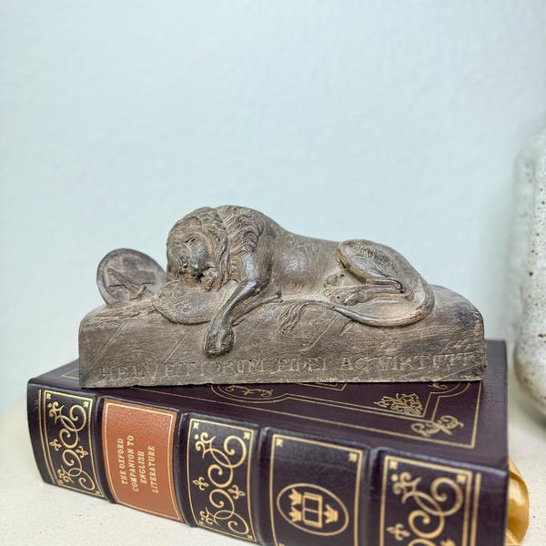 Vintage Plaster Lion of Lucerne Statue: Helvetiorum Fidei Ac Virtuti, Swiss Grand Tour Replica