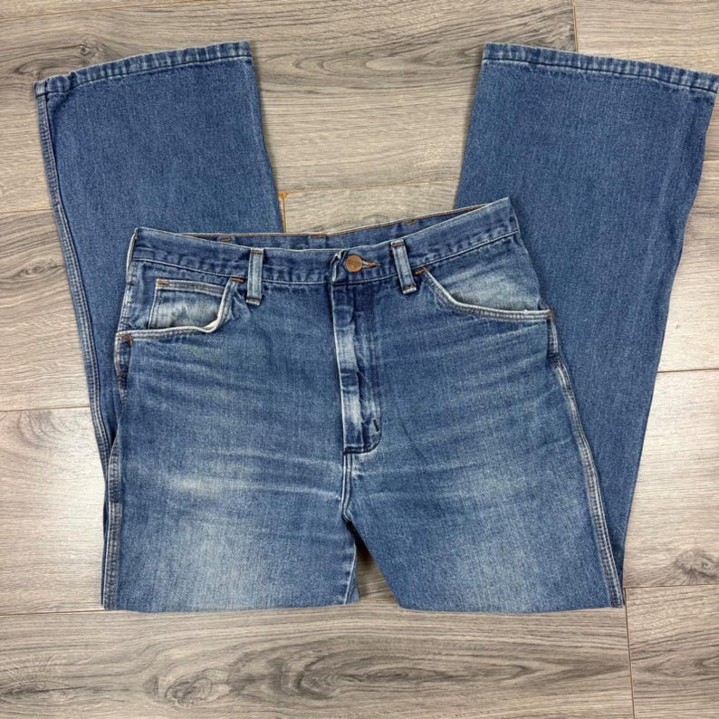 Vintage Wrangler USA Western High Rise Straight Leg Jeans 30x26 Blue Denim image 1