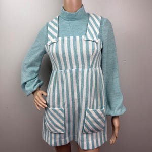 1970年代 ジェレル・オブ・テキサス ニット ミニドレス/チュニック – ティール/ホワイトストライプ、推定XS～S