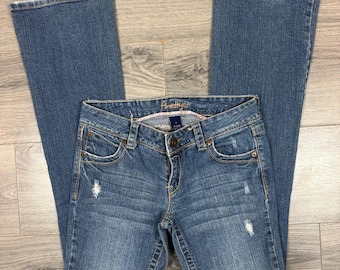 Amethyst Y2K Low Rise Bootcut Jeans Distressed 32x32 Flare Blue Denim Western