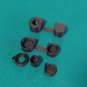 2x ミノルタ 16、キエフ ベガ、16 mm フィルムを装填するための 16 カートリッジ カセットが空