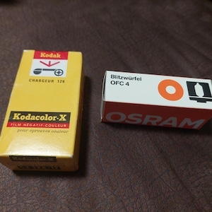 コダック 126 フィルムとフラッシュキューブ - Instamatic agfamatic 用