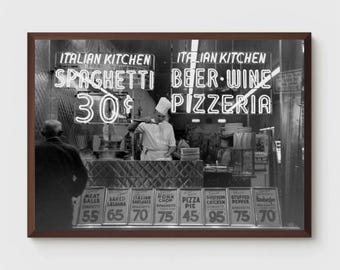 Impresión de un chef cocinando espaguetis: fotografía en blanco y negro de Nueva York