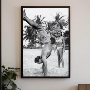 Sean Connery 007-afdruk: James Bond Dr. No Beach Photography afbeelding 2