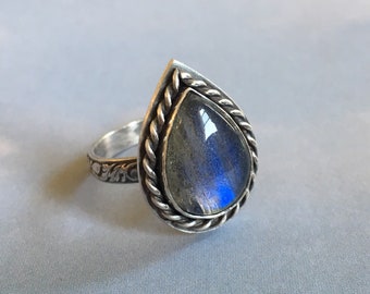 Labradorite teardrop ring (size 10)