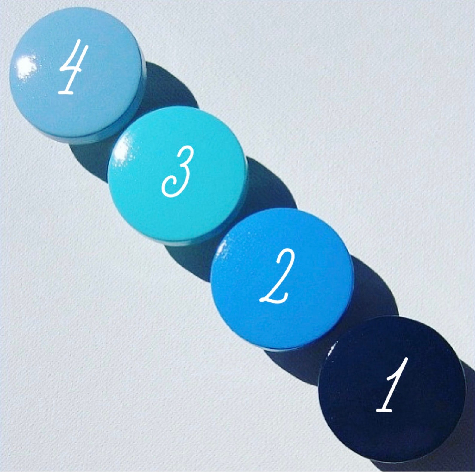 Perillas azules de Ombre perillas náuticas perillas de | Etsy