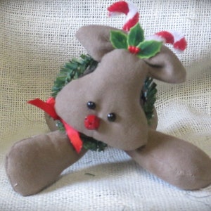 Reindeer/Ornament/Shelf Sitter