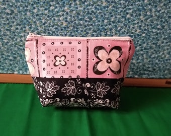 Make up bag-pink and black flowers