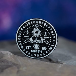 Ouija Board | Spirit Board | Spirits | Ghost | Séance | Seance |  3in Embroidered Iron-on Patch