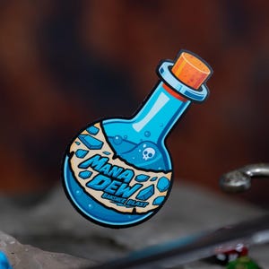 Rosée de mana - Parodie de potion fantastique Banshee Blast | Décalcomanie en vinyle pour boissons énergisantes RPG