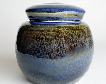 40 cu/in Small Size - Pet Urn - Urn for Human Ashes - Handmade Pottery Urn- 5.25” x 5.25” - Capacity 40 cubic inches -TEACG-40CU-2