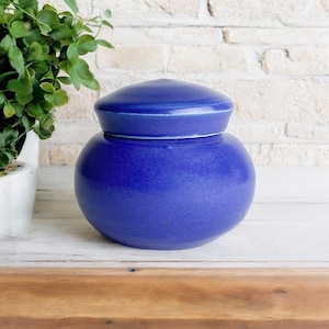 Mini Keepsake Small Urn - Tiny Handheld Mini Keepsake - Handmade Pottery Keepsake Urn - Capacity 3 Cubic Inches - 2.5&quot; x 2.5&quot; - YL-MKSK-12