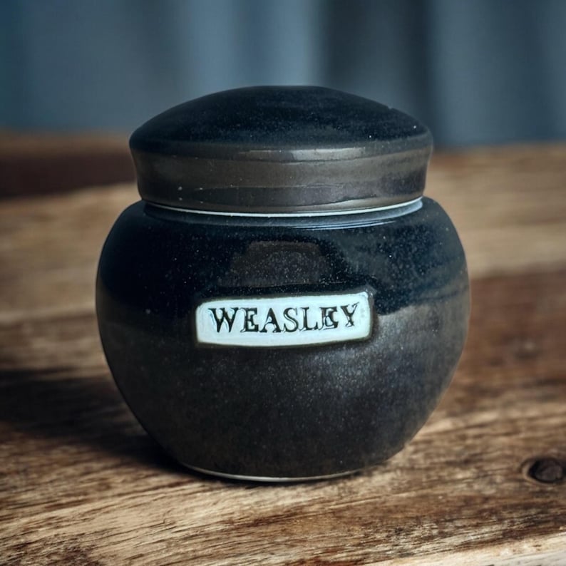 Custom Urn - Personalized Urn - Special Urn Made to Order - All Sizes and Capacities Available - Beautiful Top Quality Handmade Urn BLK