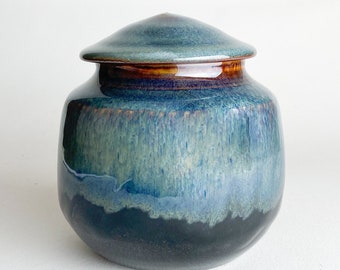 40 cu/in Small Size - Pet Urn - Urn for Human Ashes - Handmade Pottery Urn- 5.5” x 5” - Capacity 40 cubic inches -PBPH-40CU-1