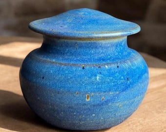 15 Cu/In Keepsake - Small Urn - Approximate Dimensions - 4" x 4" - Capacity 15 Cubic Inches - Glossy Glaze - Small Urn - COSG-15CU-1