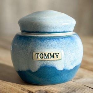 Personalized Keepsake Urn – 15 cu/in Custom Ceramic Urn for Ashes – Handmade Memorial Urn – Small Cremation Urn by Kent Harris